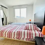 Louis Place Du Marche