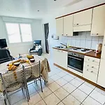 Louis Place Du Marche *