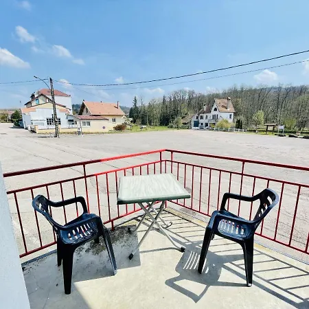 Lägenhet Louis Place Du Marche *