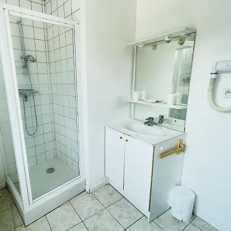 Louis Place Du Marche * Bains-les-Bains