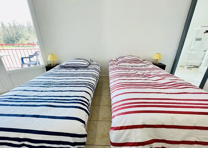 Louis Place Du Marche * Bains-les-Bains