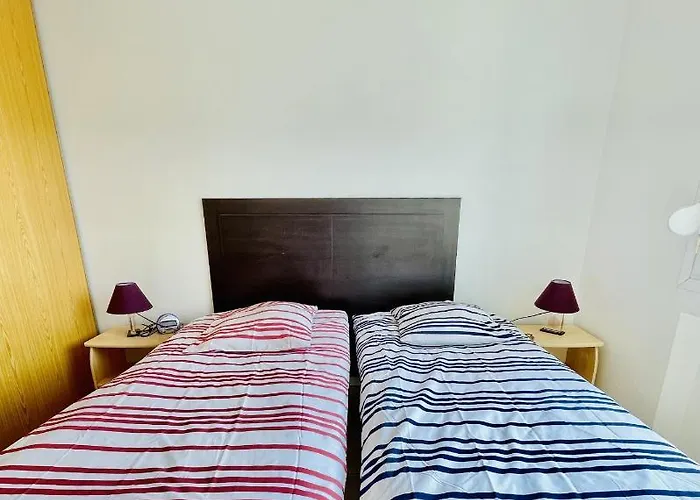 Louis Place Du Marche Apartment *